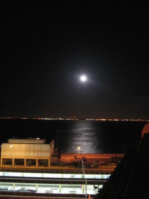 Gorgeous River View In Alfama Lisbon Bagian luar foto